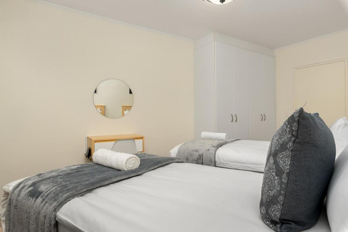 The Island Club Luxury Apartment *