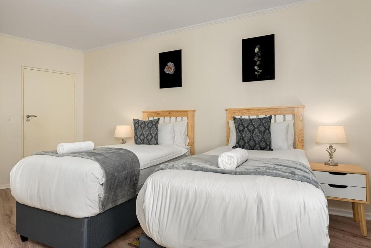 The Island Club Luxury Apartment